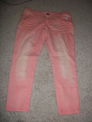 LADIES  JEANS BY MOSSIMO SUPPLY CO..... SIZE 17-image