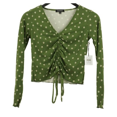 La La Land Creative Co Women's Ruched Crop Top Medium Sage Floral NWT V-Neck-image