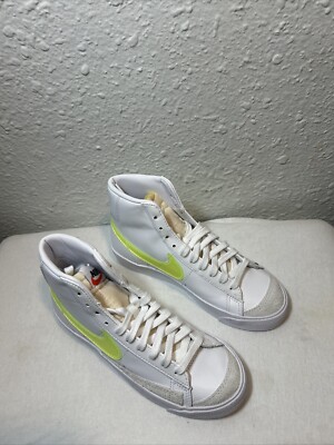Size 5 - Nike Blazer '77 Essential Mid White Volt W-image