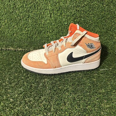 Size 6.5 (GS) - Jordan 1 Mid DV1336-800-image
