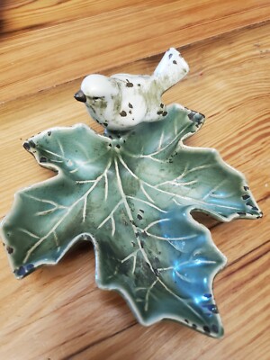 Creative Co-op Bird On Leaf Ceramic Trinket Dish/Candy Dish 5 inch-image