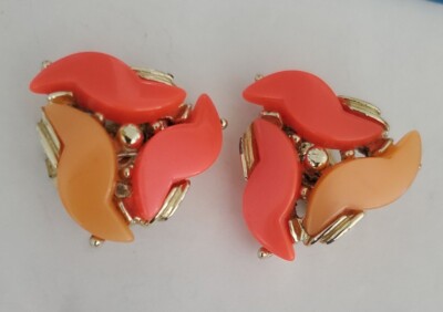 RETRO EARRINGS Clip on Orange Thermoset -image