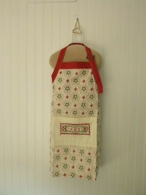 Creative Co-Op Child's Christmas Apron Pocket Red Green-image