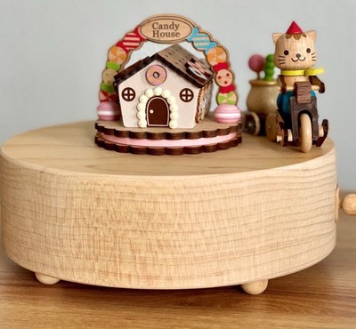 Wooderful Life Music Box Jean Cultural & Creative Co. Candy House Cat On Train-image