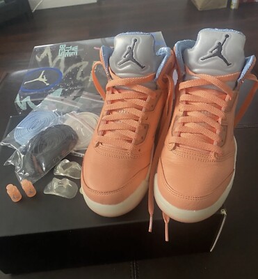 Size 4 - Jordan 5 Retro x DJ Khaled Mid We The Best - Crimson Bliss-image
