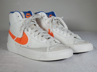 Nike Blazer Mid '77 Sneakers in Sail / Total Orange DQ4692-100 Women's US 6.5-image