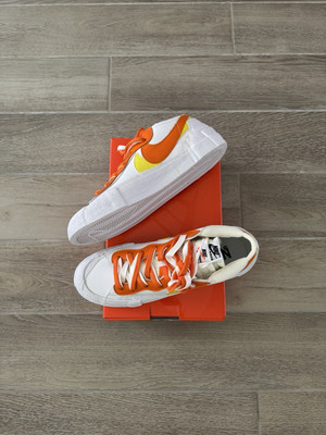Size 10.5 - Nike sacai x Blazer Low Magma Orange-image