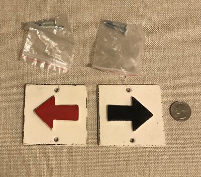 Creative Co-op Arrows Red & Black Cast Iron Wall Sign - Set Of 2 NEW-image