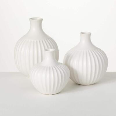 SULLIVANS Vase 9.5