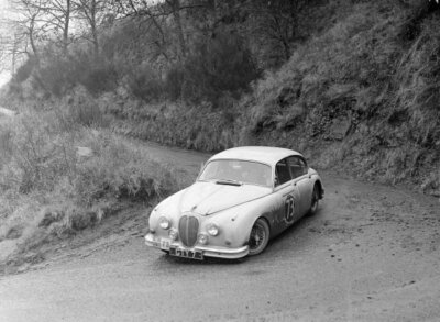 P G Walton R Joss MkII Jaguar Rally Car 1960 Motor Racing Old Photo-image