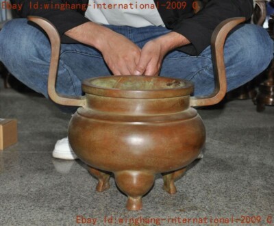 Mark China Chinese Buddhism temple bronze Joss Incense burner Censer statue-image