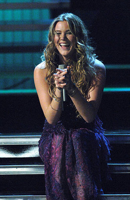 Joss Stone at VH1 Save The Music A Concert To Benefit The VH1 Save- Old Photo 30-image