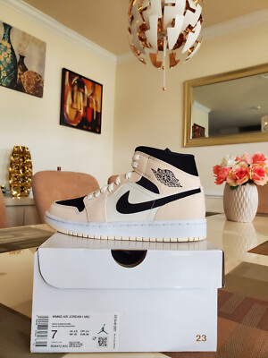 Women Nike Air Jordan 1 Mid Black Guava Ice High Low BQ6472-800 Sz 7-image