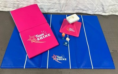 American Girl JOSS KENDRICK CHEER PRACTICE EQUIPMENT MAT SET COMPLETE SET GOTY -image