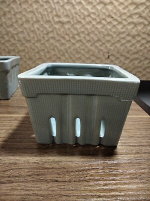 Creative Co-Op Porcelain Stoneware Berry Bowls Orchid Planter Gray-image