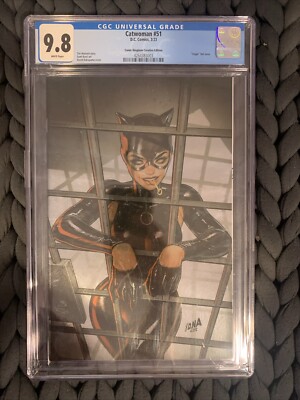 Catwoman #51 David Nakayama Comic Kingdom Creative FOIL Variant CGC 9.8 WP-image