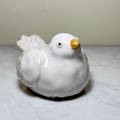 Creative Co-op Bird w/ Closed Wings Porcelain Figurine 4.5” White Pottery Bird-image