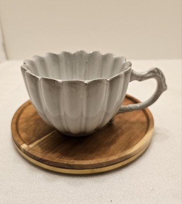 Anthropologie Creative Co-Op White Coffee Mug Ruffled Stoneware AV Dupe-image