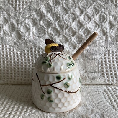 Creative Co-op Honey Pot Bee Decor Jar w/ Lid Wood Honey Dipper Bees Honeycomb -image