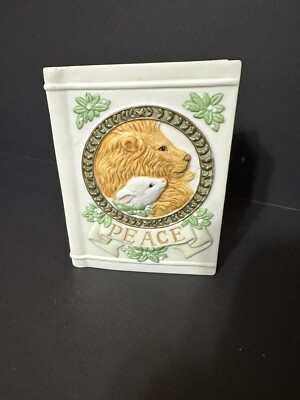 The Lion And The Lamb Enesco Brushcreek Creative Co 1992-image