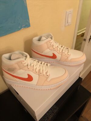 Air Jordan 1 Mid SE Corduroy    Women’s 11 / Men’s 9.5-image